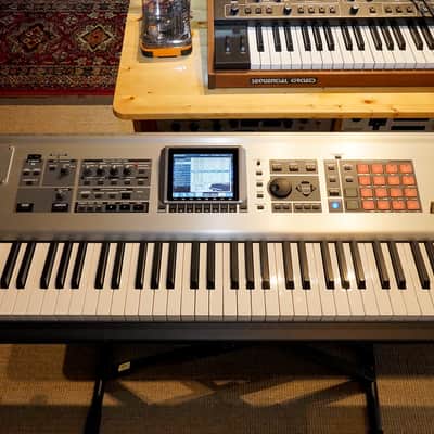 Roland Fantom-X8 88-Key Workstation Keyboard 2003 - 2004 - Silver image 5