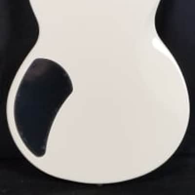 Yamaha RSE20VW  Revstar Element, 2 Alnico V Humbucking Pickups, Rosewood Fingerboard, Vintage White image 9