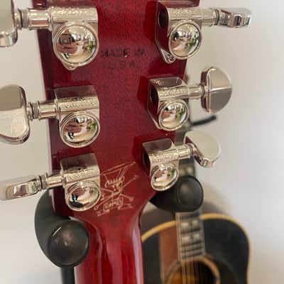 Gibson Slash Signature J-45 2023 - Vermillion Burst image 8
