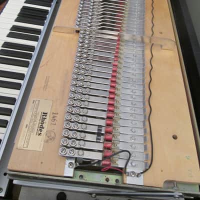 Fender Rhodes Suitcase 73 Fully Restored image 8