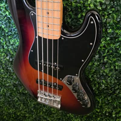 2020 Fender Deluxe Active Jazz Bass V - 5 String image 3