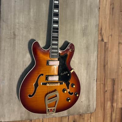 Hagstrom '67 Viking II 2023 - Present - Vintage Sunburst image 2