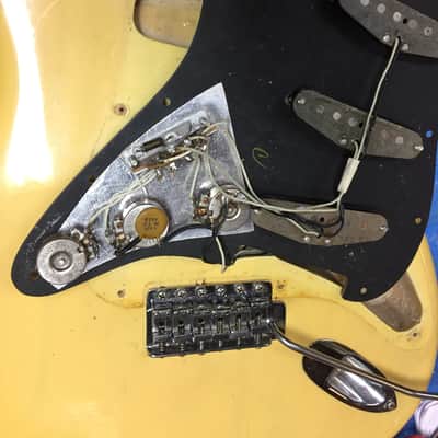 Fender Stratocaster 1976 Ash body see through body blond finish image 16
