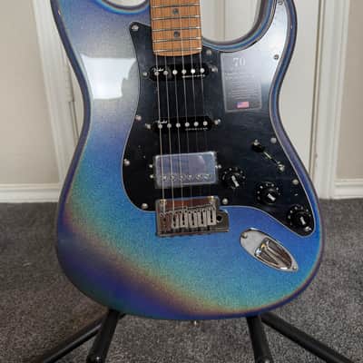 Immagine Fender 70th Anniversary Ultra Stratocaster HSS 2024 - Amethyst - 2