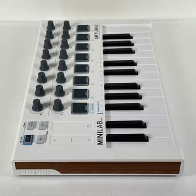 Arturia Minilab MkII 25-Key MIDI Keyboard Controller image 11