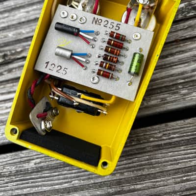 Isle of Tone Haze 67 mini Fuzz 2025 // Mullard OC44 image 8