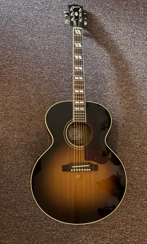 Gibson J-185 2007 - Sunburst image 1