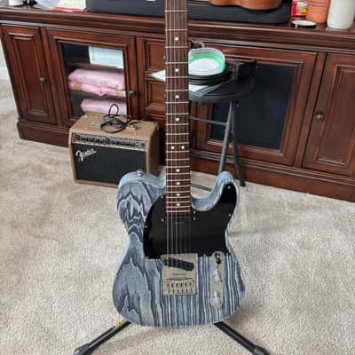 Fender Sandblasted 2018 Blue stain image 2
