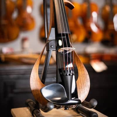 Yamaha YEV-104BL Electric Violin Black image 2