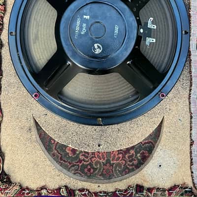 Rotary Connection 1x12 light up loaded guitar speaker cab on legs! Vintage 8 ohm speaker. Semi open. Quality hardwoods. Vintage MCM style. Paisley grill cloth. Heavy duty Switchcraft jack. 2026 - Wood image 9