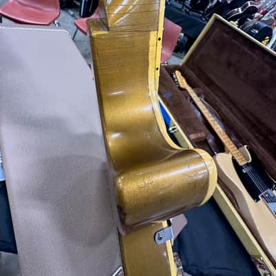 Gibson Les Paul Std. 1952 - the only All Gold Factory Left Handed 1st year Les Paul extant just 9 lbs. 3 oz. of perfection ! image 13