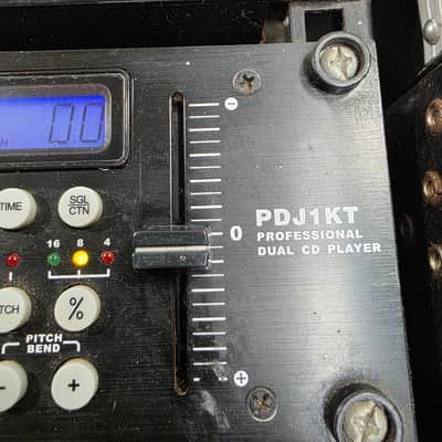 Pyle Pro PDJ1KT Dual CD Player & 2-Channel DJ Mixer in Road Case image 8