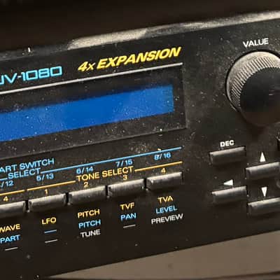 Roland JV-1080 64-Voice Synthesizer Module 1994 - 2001 - Black