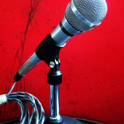 Vintage 1970's Electro-Voice 672A Handheld Cardioid Dynamic Microphone with Switch Low Z & accessories 671A 672 image 3