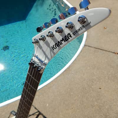 Kramer ST 400 Signed By Van Halen 1986 W/Back Stage Pass 5150 Tour image 8