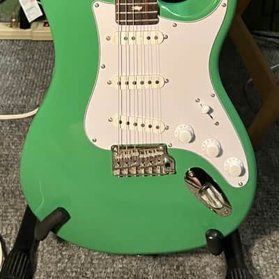 PRS SE Silver Sky 2025 - Present - Laurel Green image 1