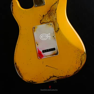 Fender Stratocaster Yellow Heavy Aged Relic image 6