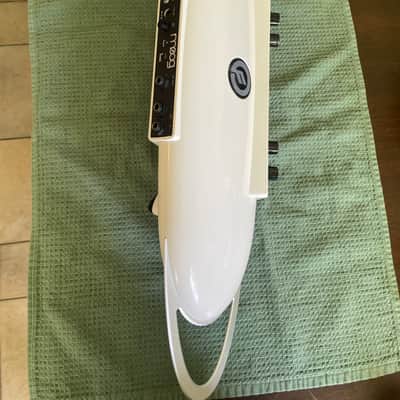 Moog Theremini Theremin 2018 - Present - White image 2