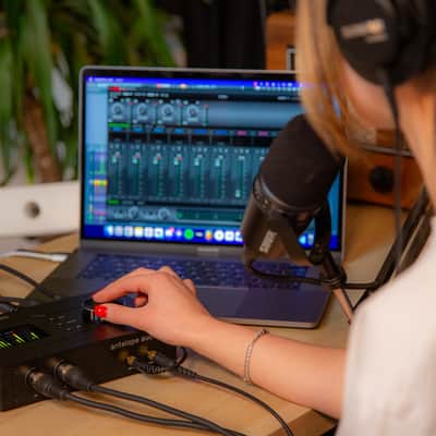 Antelope Audio - Zen Quadro Synergy Core | 14x10 Dual USB-C Bus-Powered Audio Interface with Discrete preamps, class-leading converters, and included real-time DSP+FPGA effects image 8