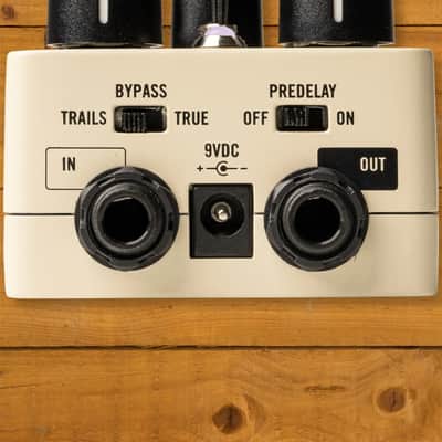 Universal Audio Evermore Studio Reverb Guitar Pedal image 2