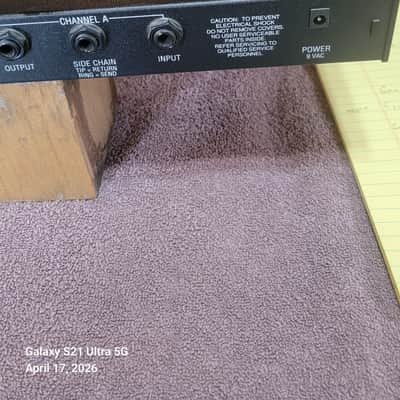 Alesis 3630 - Black image 5
