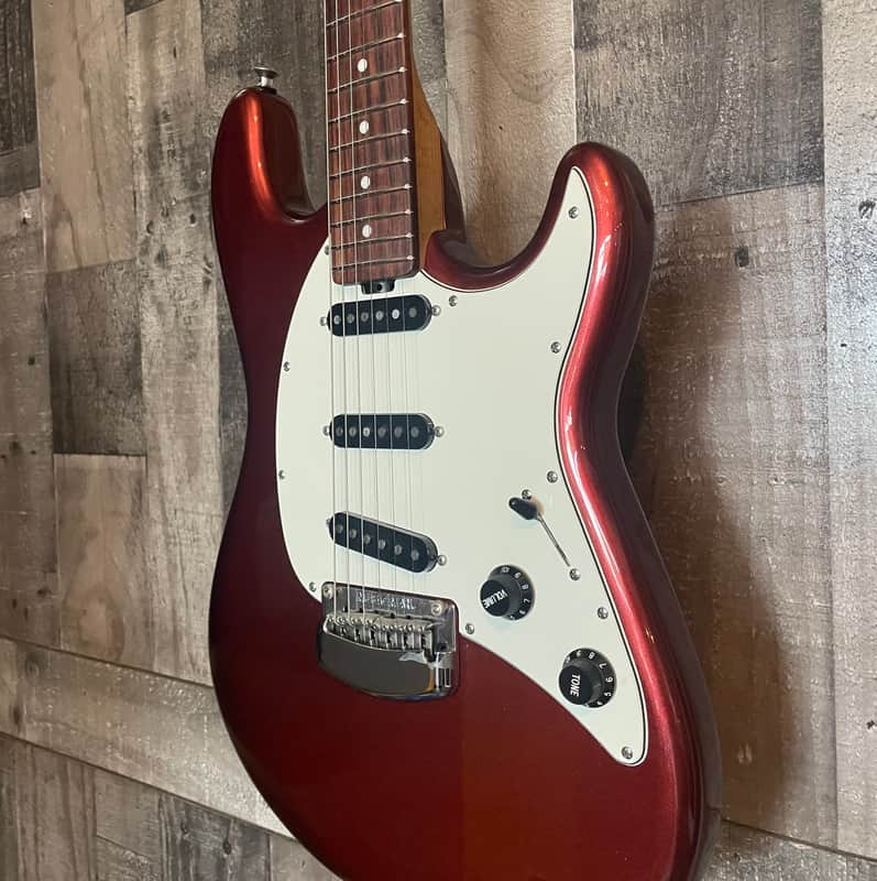 Ernie Ball Music Man Cutlass RS SSS