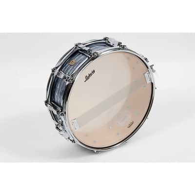 Ludwig Classic Maple Snare Drum - Regular 14 x 5 in. Sky Blue Pearl image 3