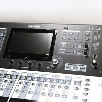 Yamaha TF3 24-Channel Digital Audio Mixer CG0144J imagen 2