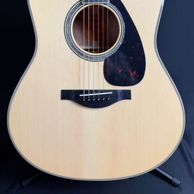 Yamaha LL16M Mahogany Dreadnought Acoustic-Electric Guitar Natural w/ Case (543) image 2