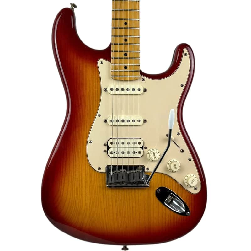 Fender American Deluxe Stratocaster 2005 - Cherry Sunburst image 1