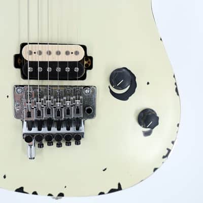 EVH Limited Edition Wolfgang Special Striped Series Guitar w/ Gig Bag - Distressed Ivory image 5