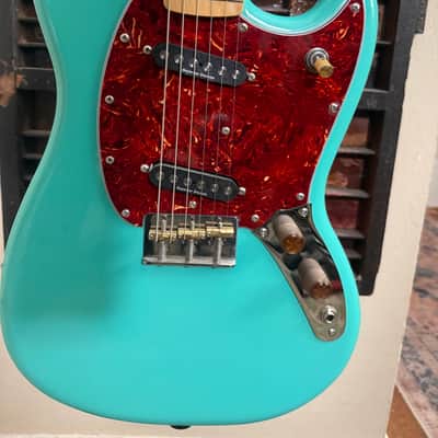 Immagine 2023 Fender Player Mustang — Heavily Modified-Duncan Quartpounders - 2
