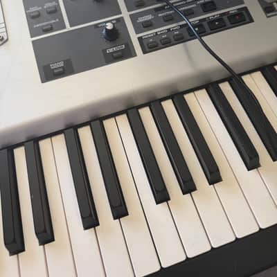 Roland Fantom-X8 88-Key Workstation Keyboard 2003 - 2004 - Silver image 2