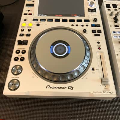 CDJ-3000-W DJ Multi-Player + DJM-900NXS2-W (Limited Edition White - DJ Equipment) image 8