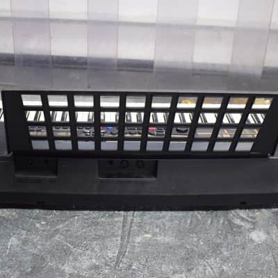 Yamaha PSR-225 61-Key Portable Keyboard image 6