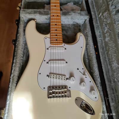 Immagine Fender American Special Stratocaster HSS with Maple Fretboard 2015 - 2018 - Olympic White - 2
