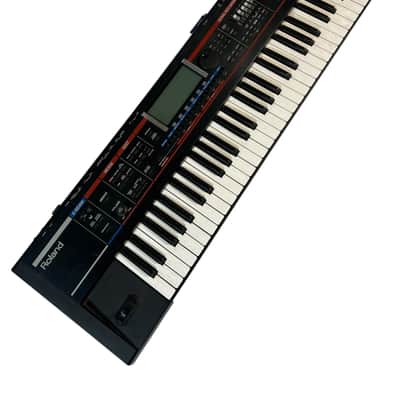 Roland Juno-G 61 Key Synthesizer (New Display)