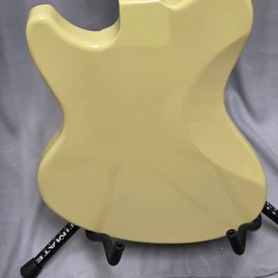 Schecter Ultra III 2018 - Present - Ivory Pearl image 6