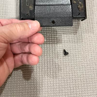 Battery cover replica Marshall Guv'nor image 6