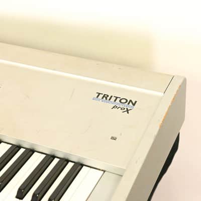 Korg Triton ProX 88-Key Digital Keyboard CG01Y5X image 2