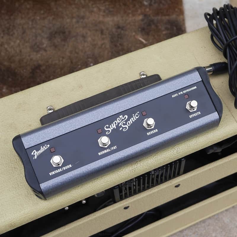 Fender Super-Sonic 22 2-Channel 22-Watt 1x12" Guitar Combo image 6