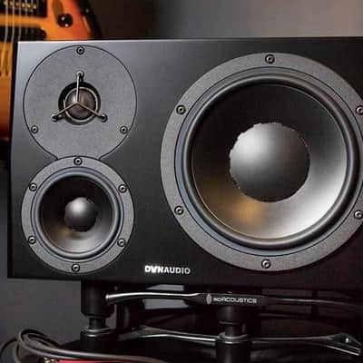 IsoAcoustics Aperta Series Isolation Speaker Stands with Tilt Adjustment: Aperta300 (11.8" x 7.9") Black (Single) image 5