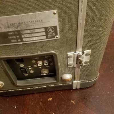Ampex A-692 Tube Speaker Amplifier Suitcase JBL 8" driver 10 Watt RESTORED 6V6 Push Pull Mono 1965 - Grey image 4