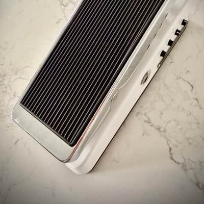 Xotic XW-1 Wah 2010s - White with pedalboard mount image 1