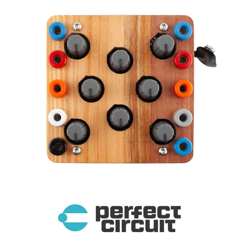 Ciat-Lonbarde Peterlin Analog Chaos Synthesizer imagen 1