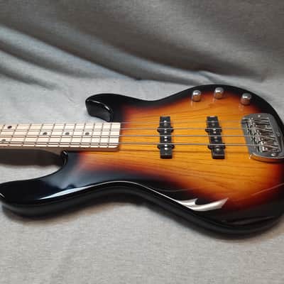 G&L Tribute Series JB-2 Bass with Maple Fretboard - 3-Tone Sunburst image 4