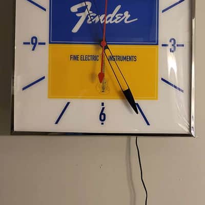 1963 Style Fender Musical Instruments Dealer Style Light-Up Clock Killer Cool Man Cave/Garage Item image 3