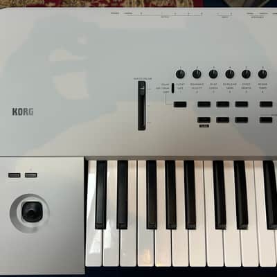Korg Nautilus 61AT Grey Edition image 2
