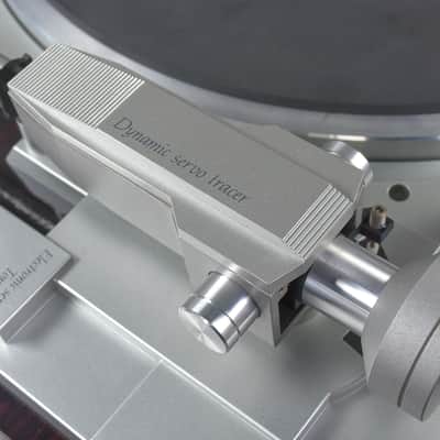 DENON DP-47F Direct Drive Fully Automatic Turntable in Very Good Condition image 12