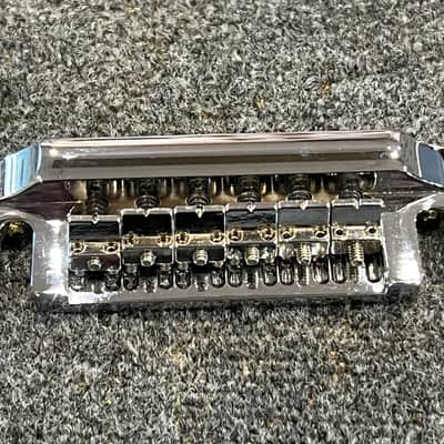Kahler Quad Series Fixed Guitar Bridge w locking Stud Set - Chrome Fits BC Rich Guitars Bild 2